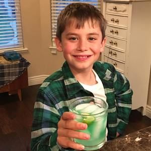 Meet your Posher, Crystal